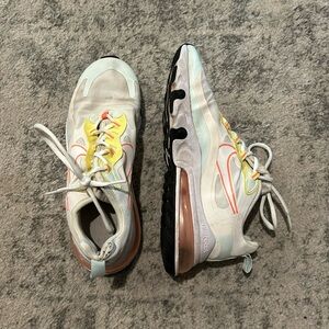 Nike Air Max 270 (limited edition color)